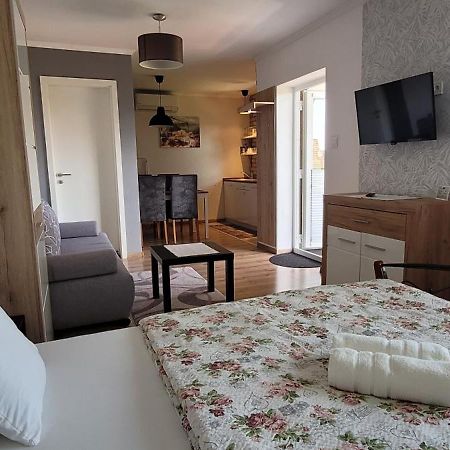 A Bringas Apartman Apartment Balatonfured Bagian luar foto